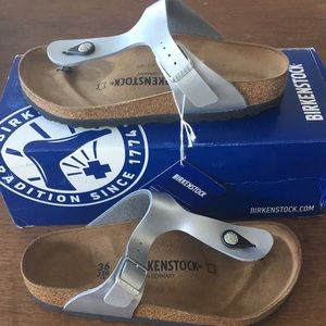 NWT Birkenstock Gizeh Sandals + Box